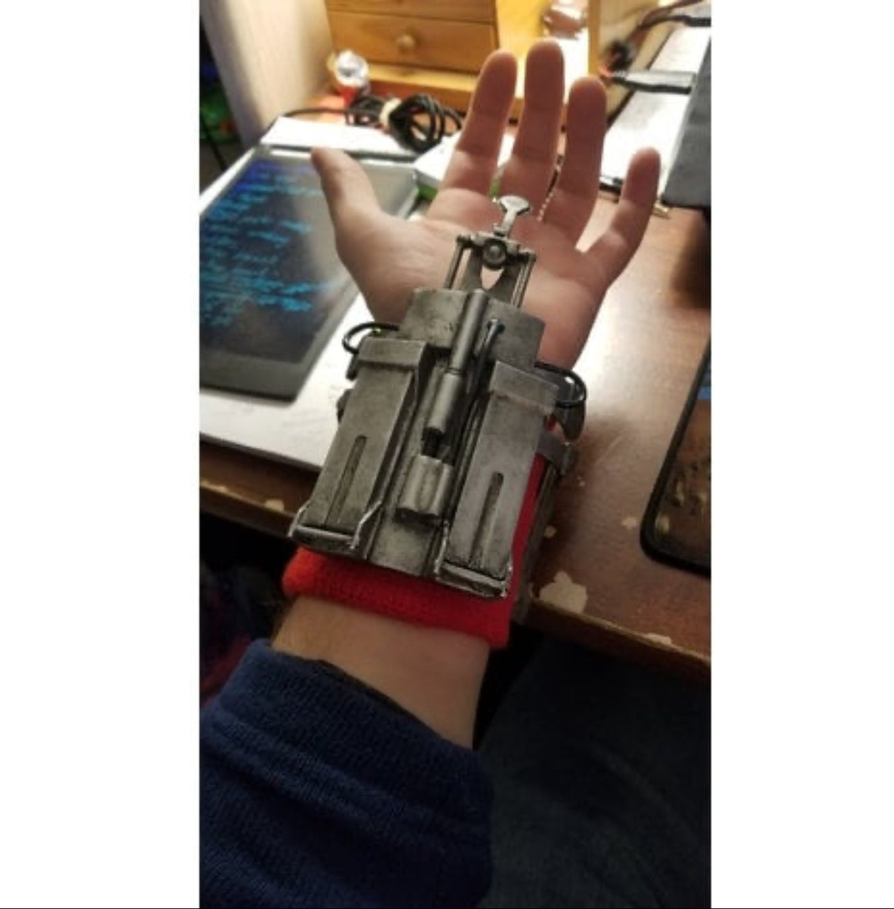 Homecoming webshooters