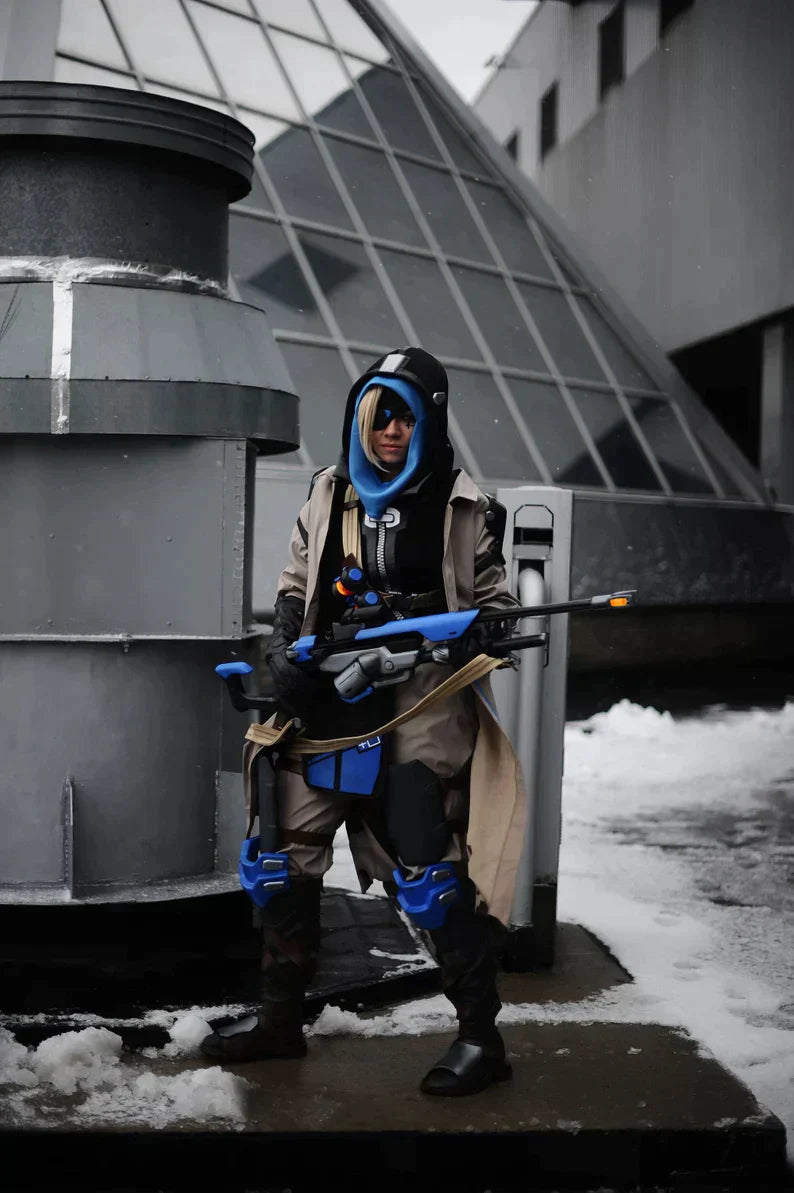 Ana's Biotic Rifle cosplay prop