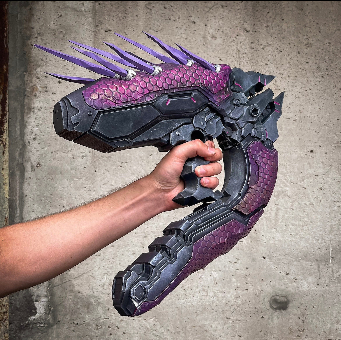 Halo Needler