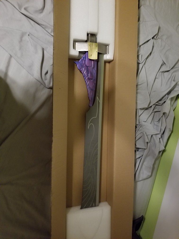 Destiny Exotic Swords  Prop